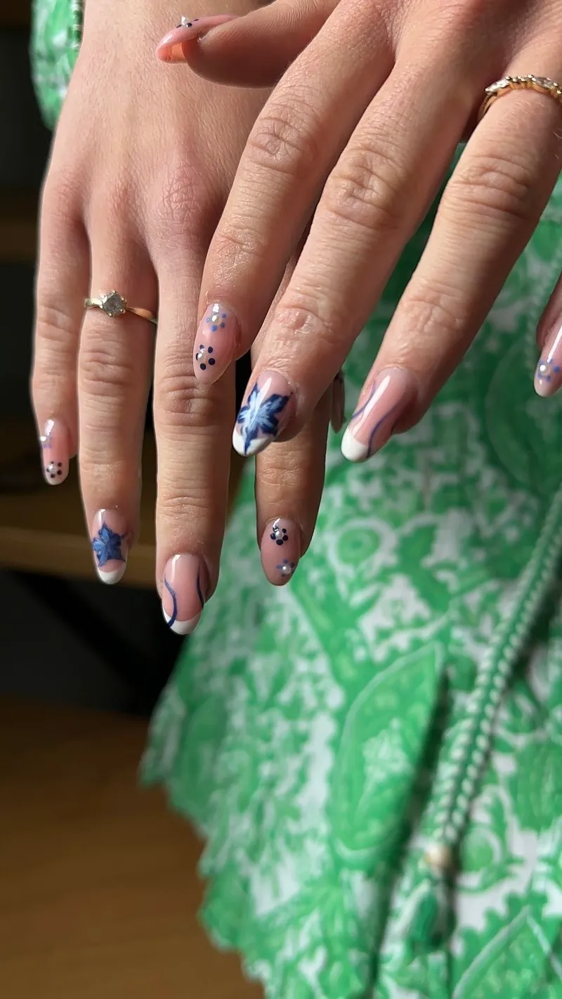 Pose Fleur Bleue